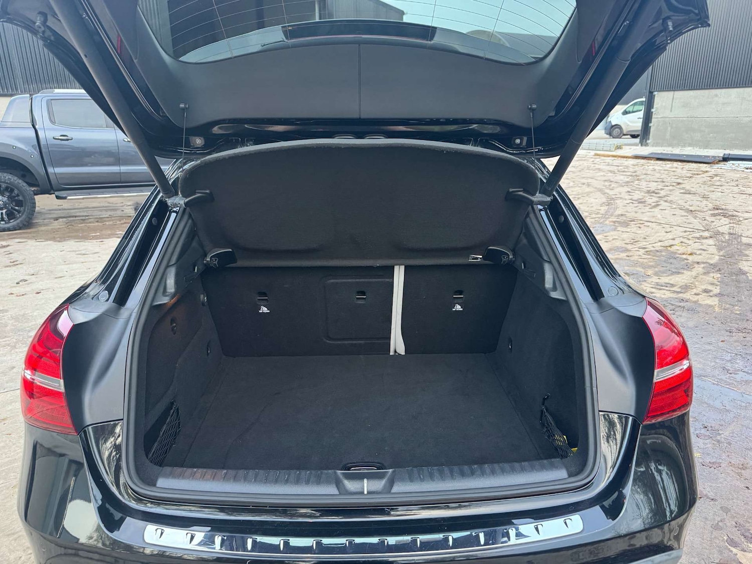 Used Mercedes-Benz GLA 2017 for sale - 76577482: Photo 19