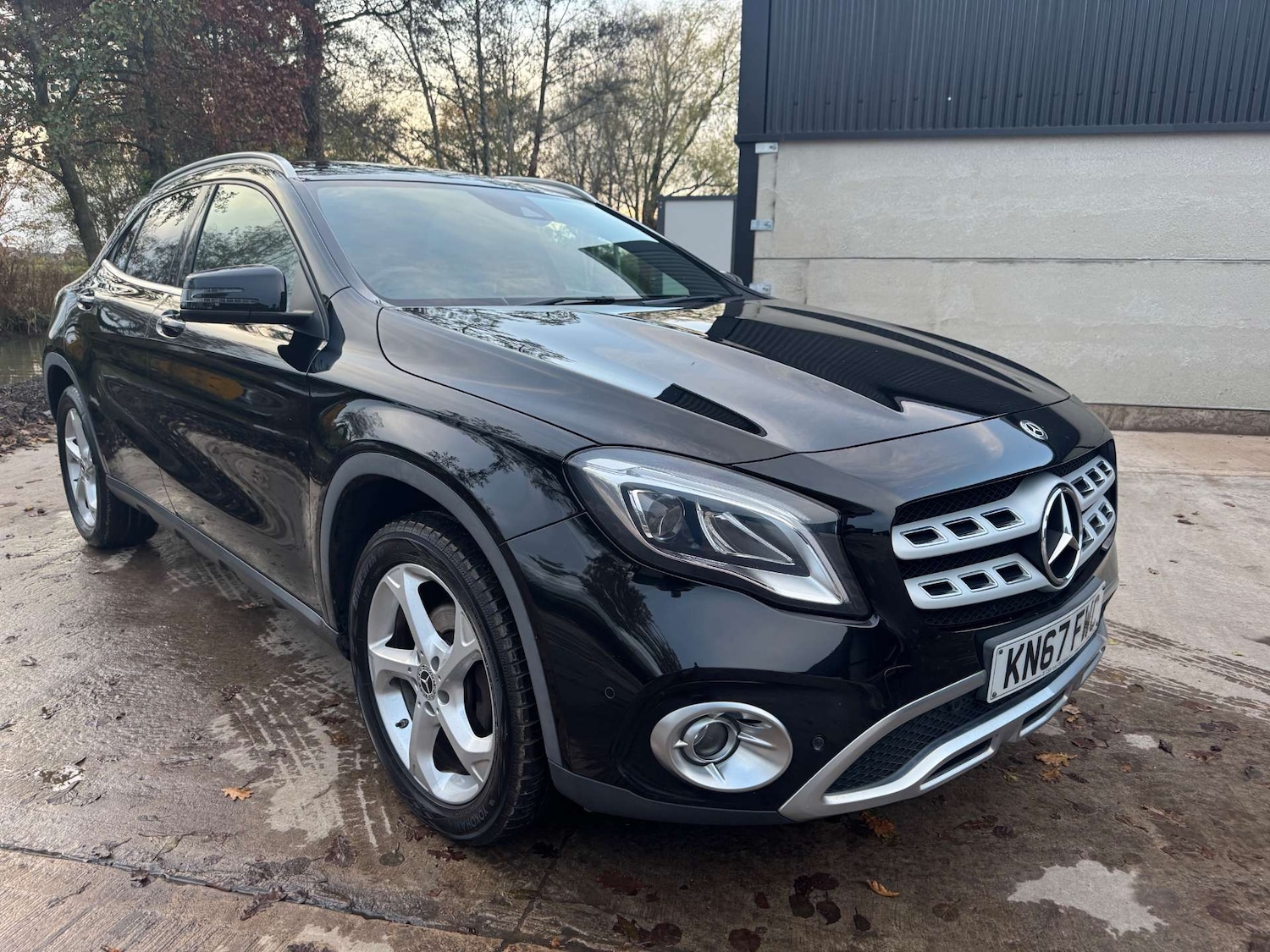 Used Mercedes-Benz GLA 2017 for sale - 76577482: Photo 3