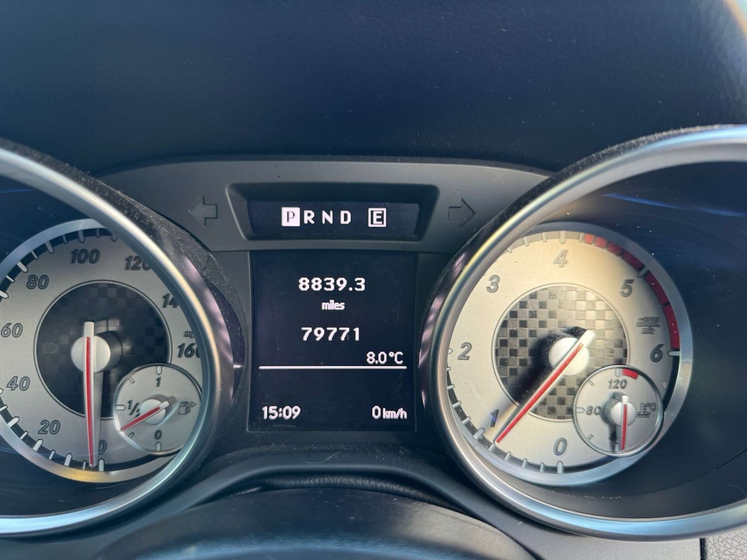 Used Mercedes-Benz SLK 2012 for sale - 76692895: Photo 16