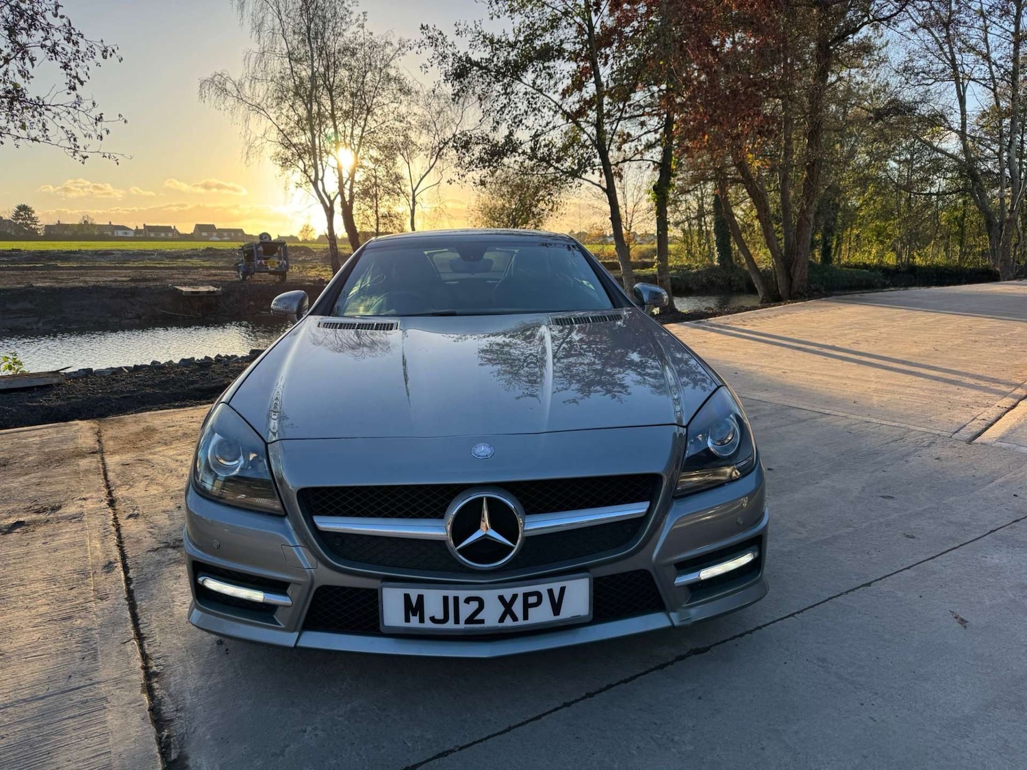 Used Mercedes-Benz SLK 2012 for sale - 76692895: Photo 2