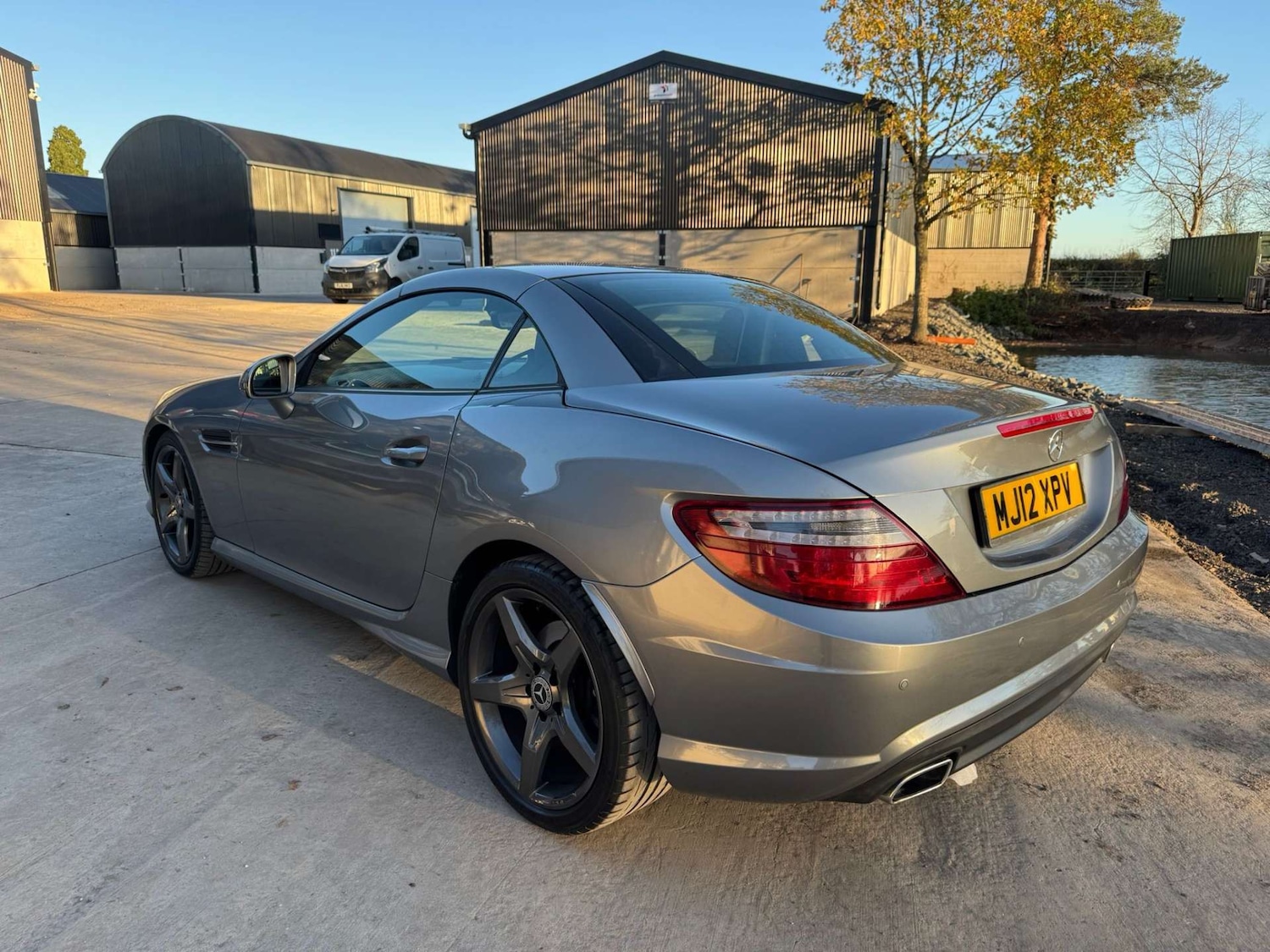 Used Mercedes-Benz SLK 2012 for sale - 76692895: Photo 4