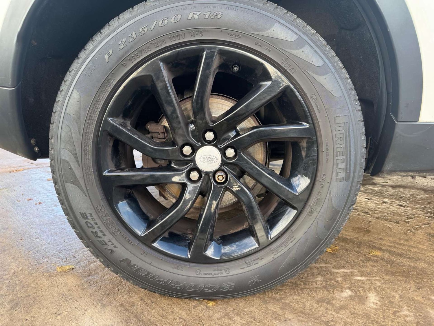 Used Land Rover Discovery Sport 2016 for sale - 76495845: Photo 24