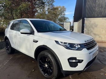 Used Land Rover Discovery Sport 2016 for sale - 76495845: Photo