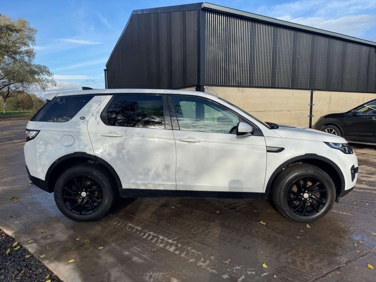 Used Land Rover Discovery Sport 2016 for sale - 76495845: Photo 5