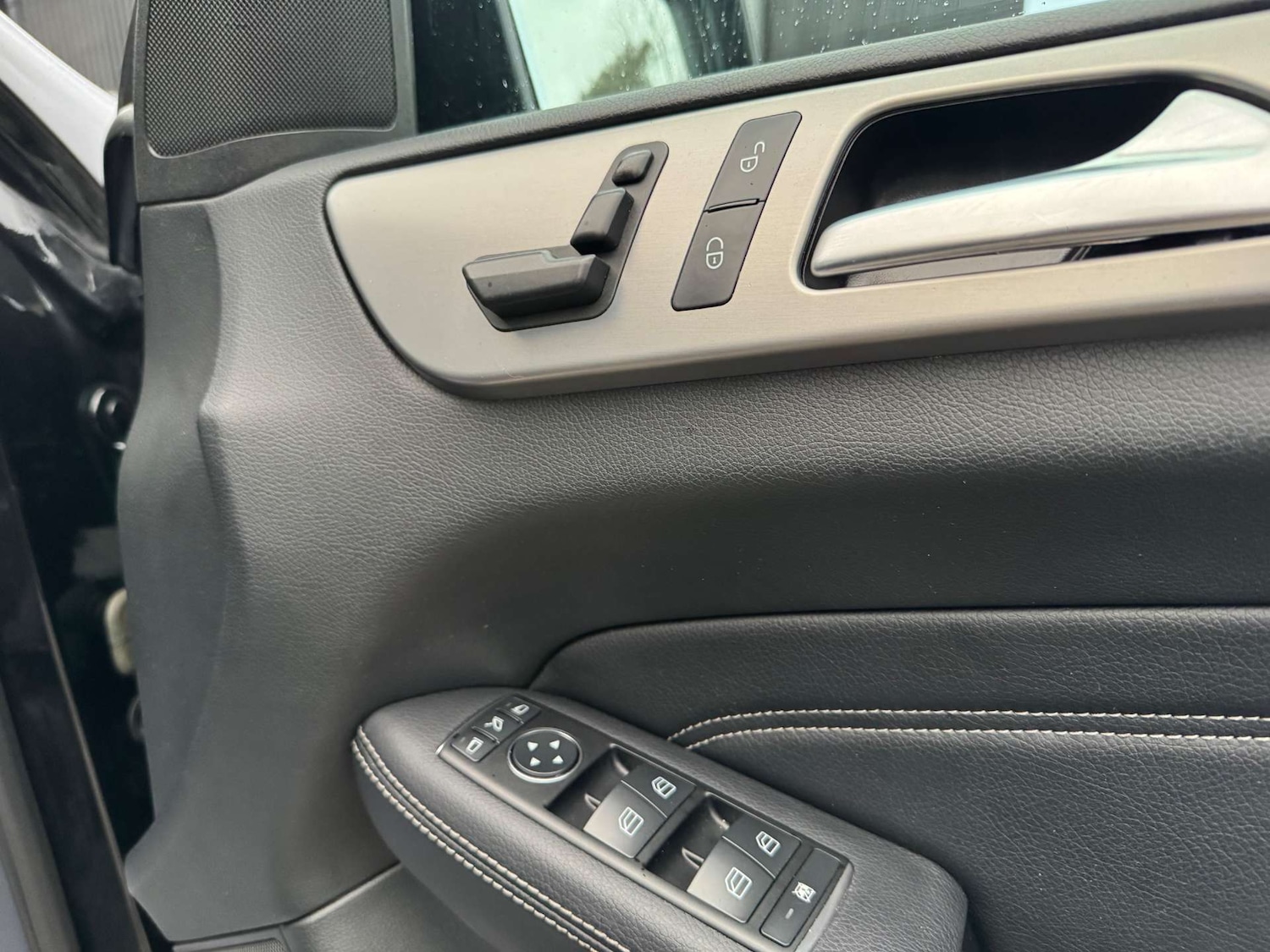 Used Mercedes-Benz M Class 2013 for sale - 76533548: Photo 17