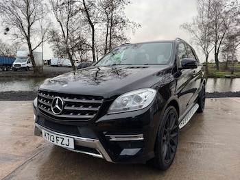 Used Mercedes-Benz M Class 2013 for sale - 76533548: Photo