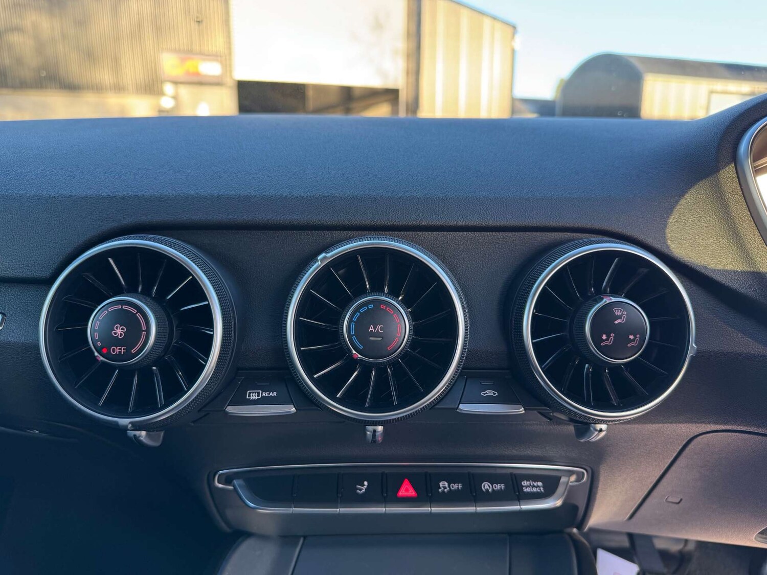 Used Audi TT 2016 for sale - 76829712: Photo 16