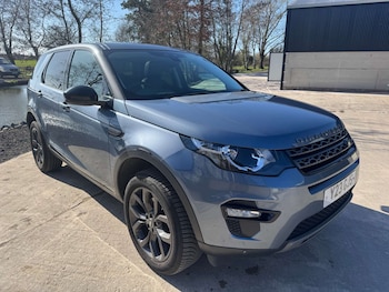 Used Land Rover Discovery Sport 2018 for sale - 77891375: Photo