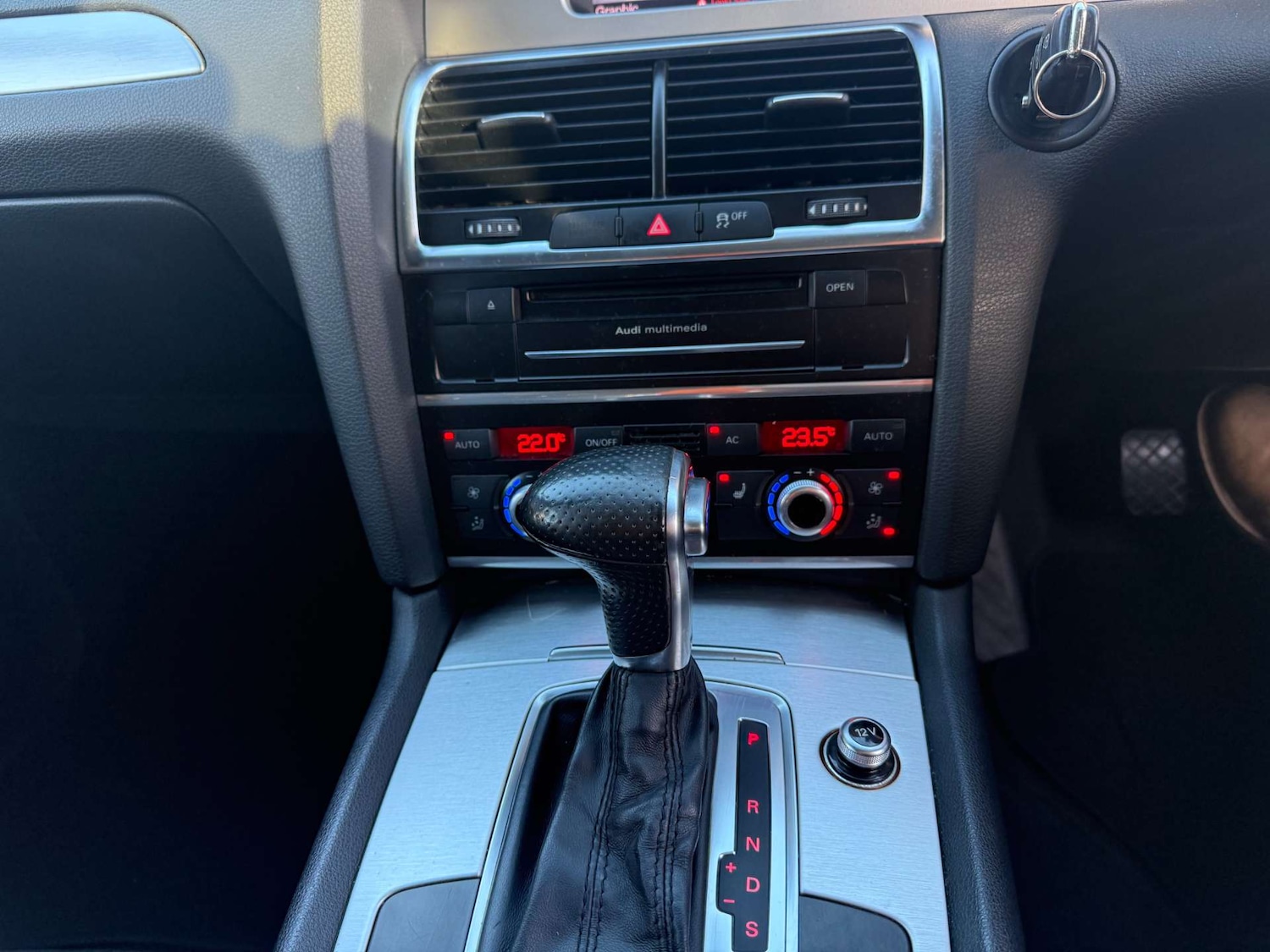 Used Audi Q7 2012 for sale - 77127309: Photo 15