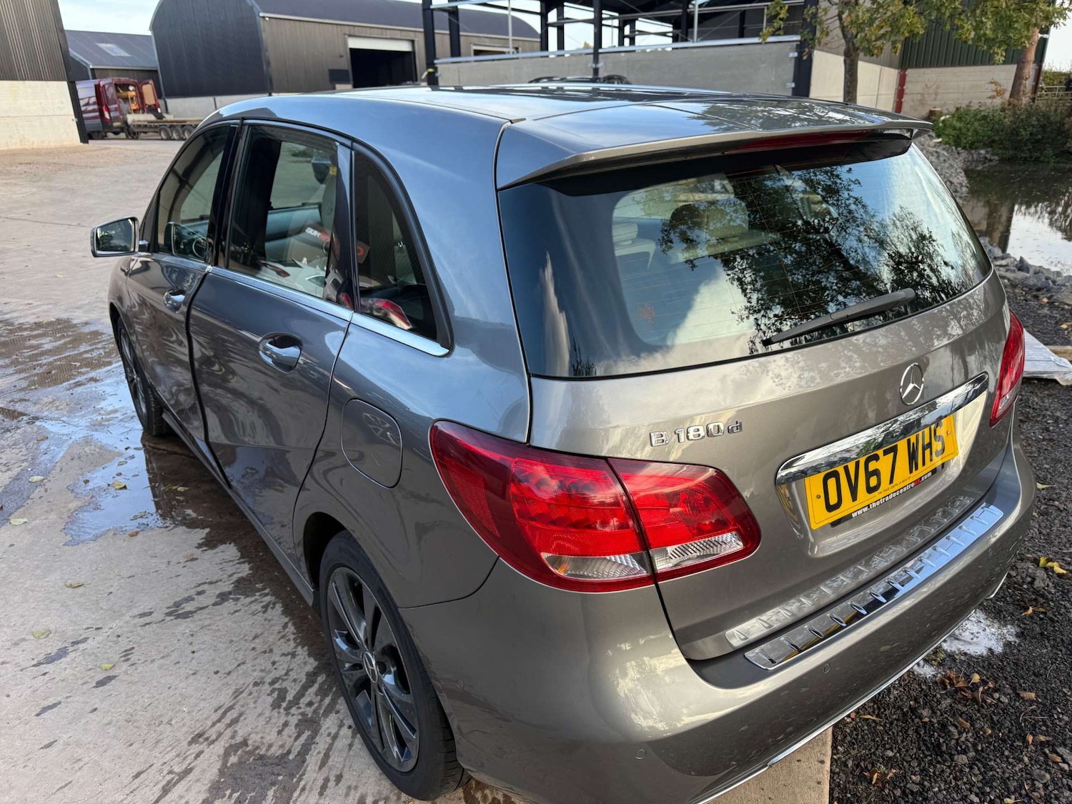 Used Mercedes-Benz B Class 2017 for sale - 76601827: Photo 9