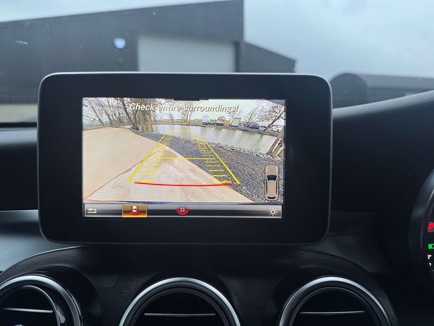 Used Mercedes-Benz GLC 2018 for sale - 77409792: Photo 17