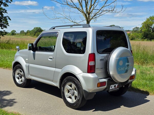 Used Suzuki Jimny 2015 for sale - 74999697: Photo 16