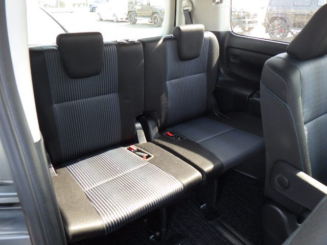 Used Toyota Voxy 2025 for sale - 77213428: Photo 7