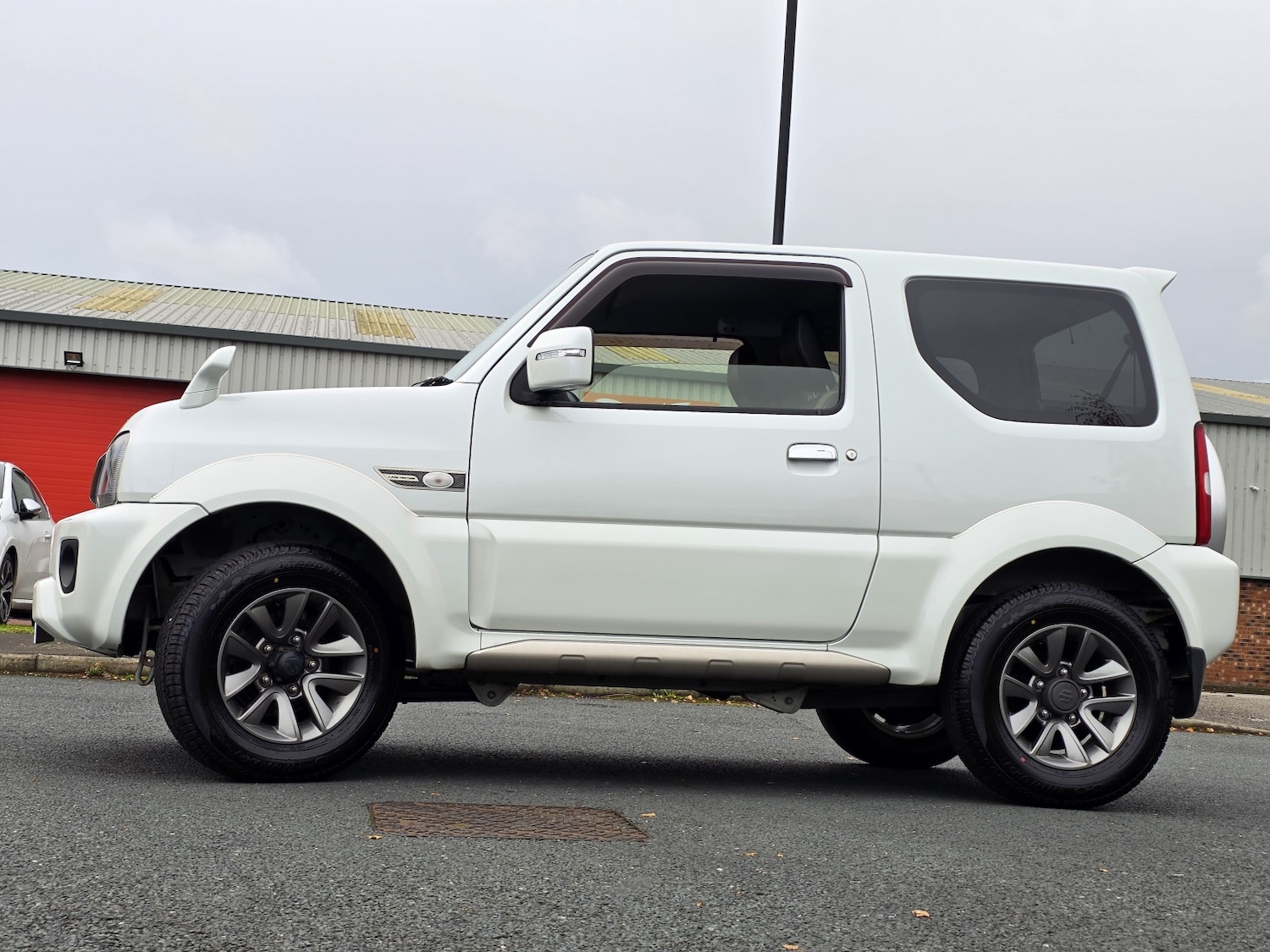 Used Suzuki Jimny 2015 for sale - 76471129: Photo 3