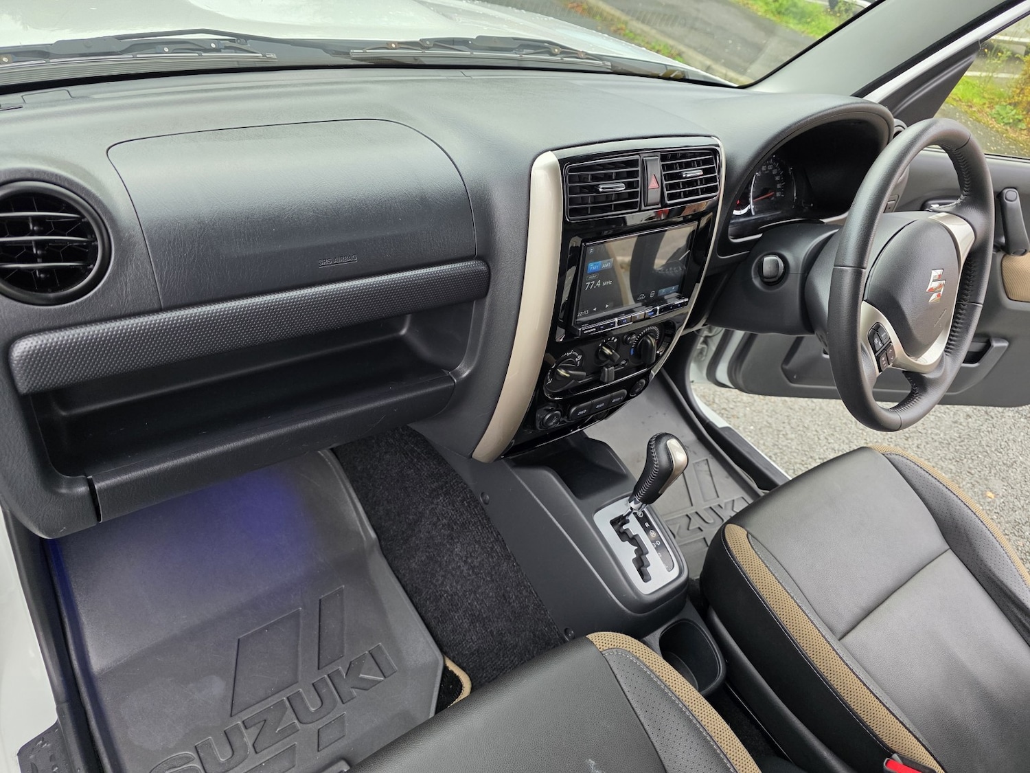 Used Suzuki Jimny 2015 for sale - 76471129: Photo 6