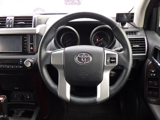 Used Toyota Land Cruiser for sale - 77687676: Photo 6