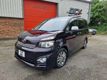 Used Toyota Voxy 2011 for sale - 74955568: Photo