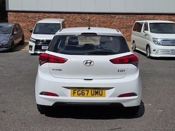Used Hyundai i20 2017 for sale - 75413039: Photo