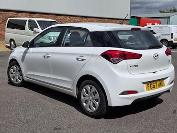 Used Hyundai i20 2017 for sale - 75413039: Photo