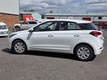 Used Hyundai i20 2017 for sale - 75413039: Photo