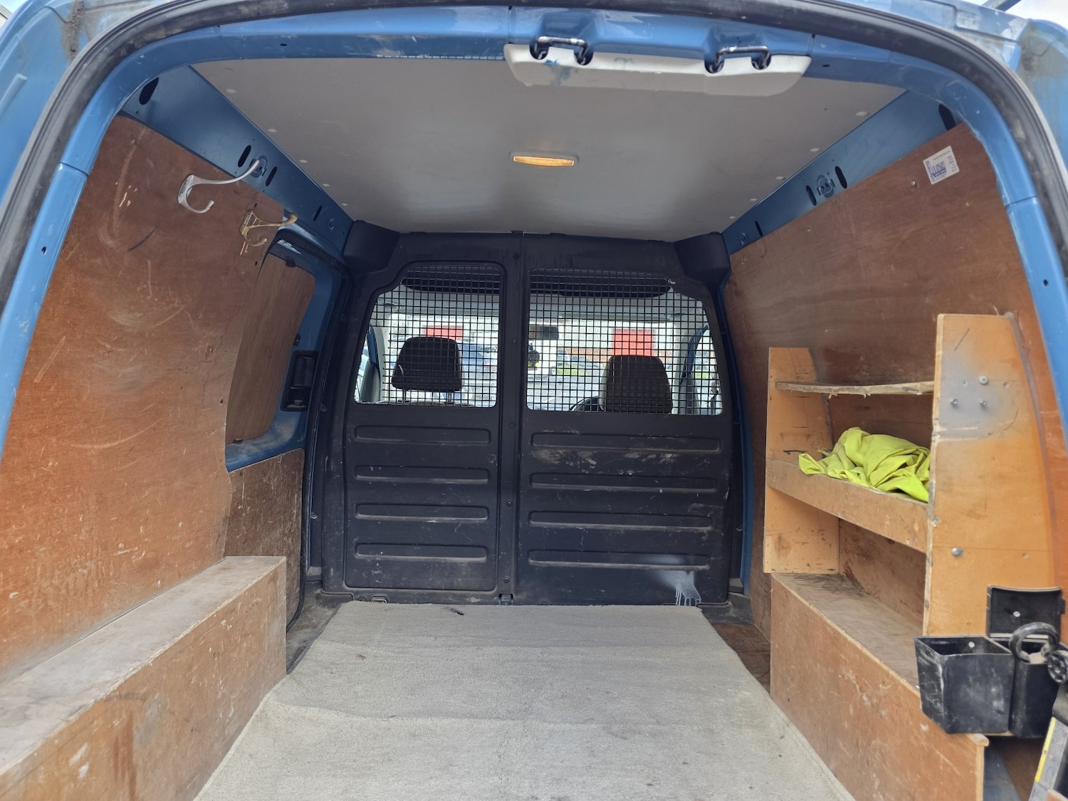 Used Volkswagen Caddy 2013 for sale - 76482930: Photo 5