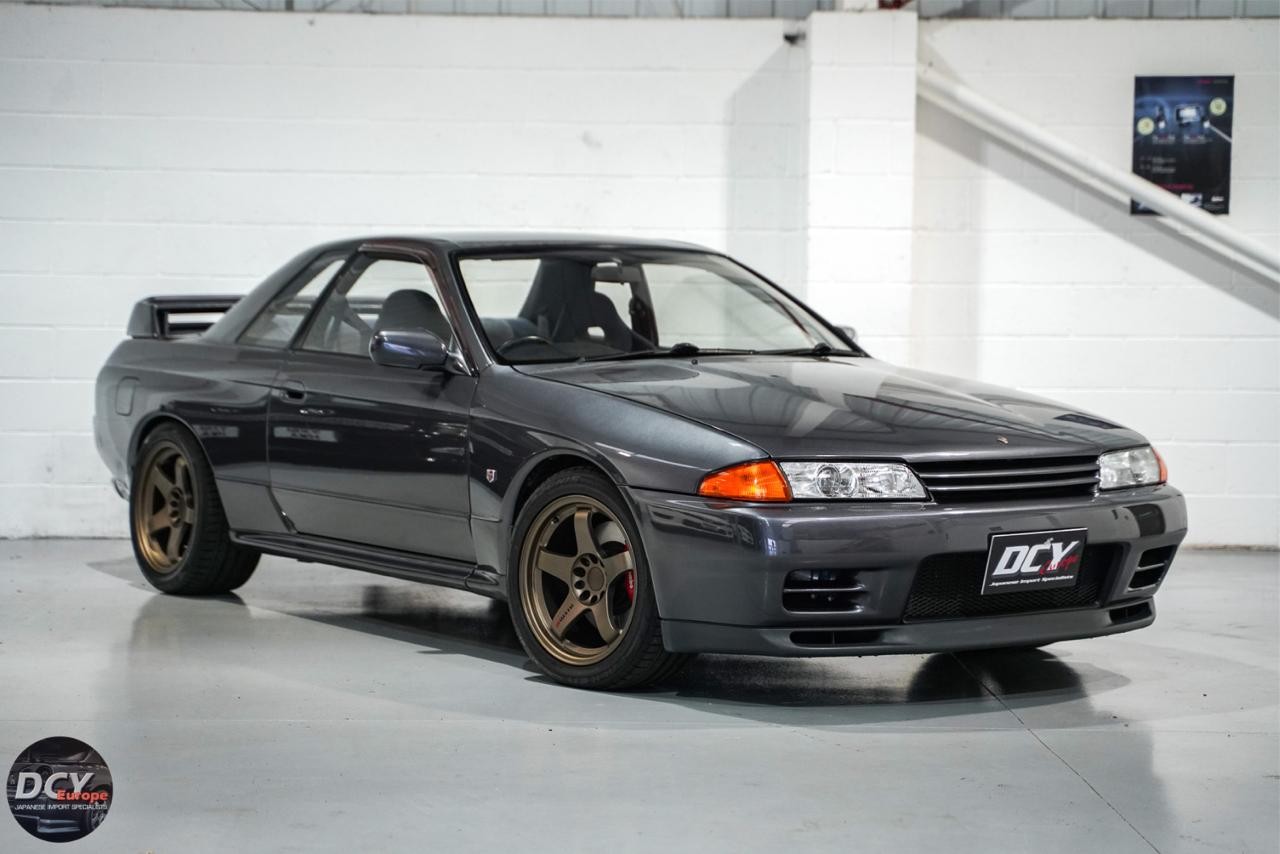 Used Nissan Skyline 1993 for sale - 76358115: Photo 2