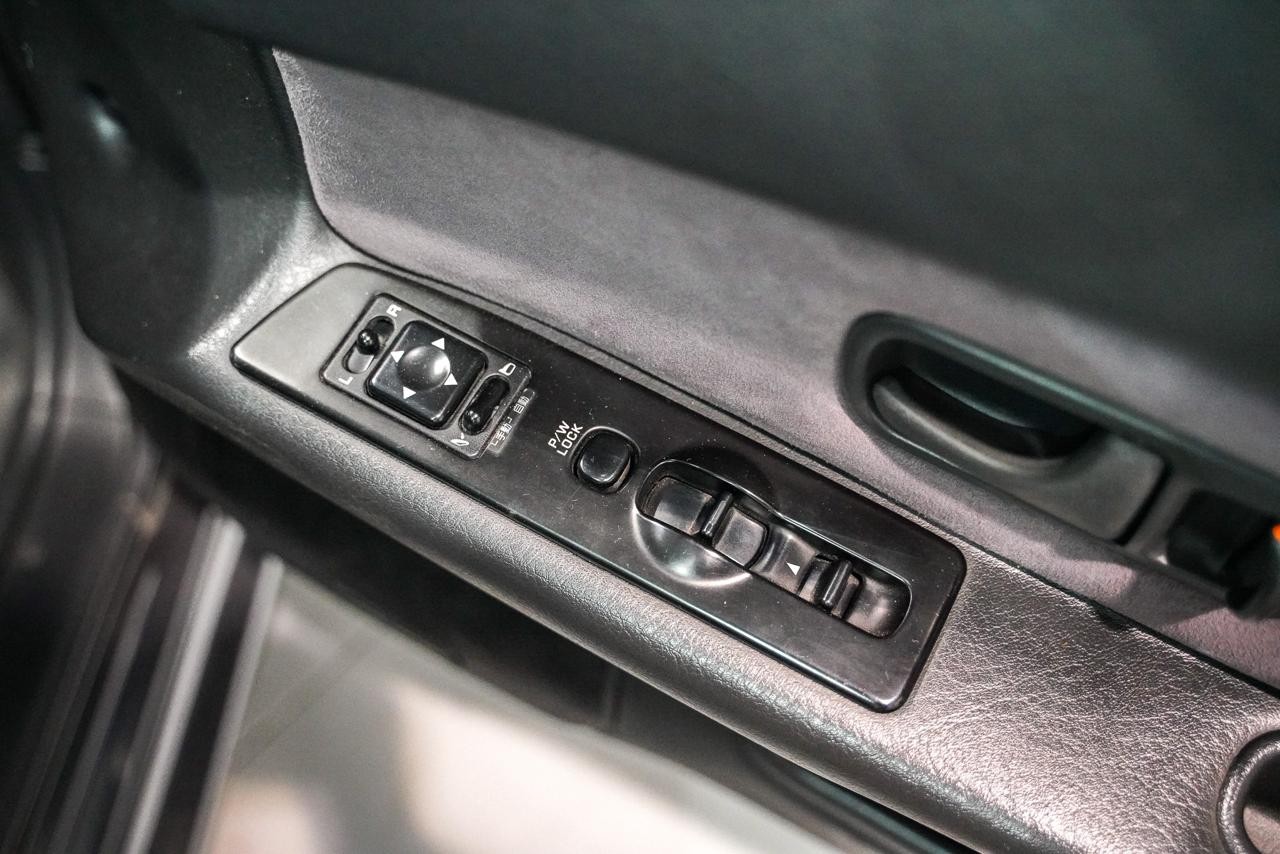 Used Nissan Skyline 1993 for sale - 76358115: Photo 56