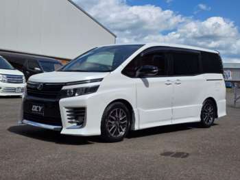 Used Toyota Voxy 2014 for sale - 74949819: Photo