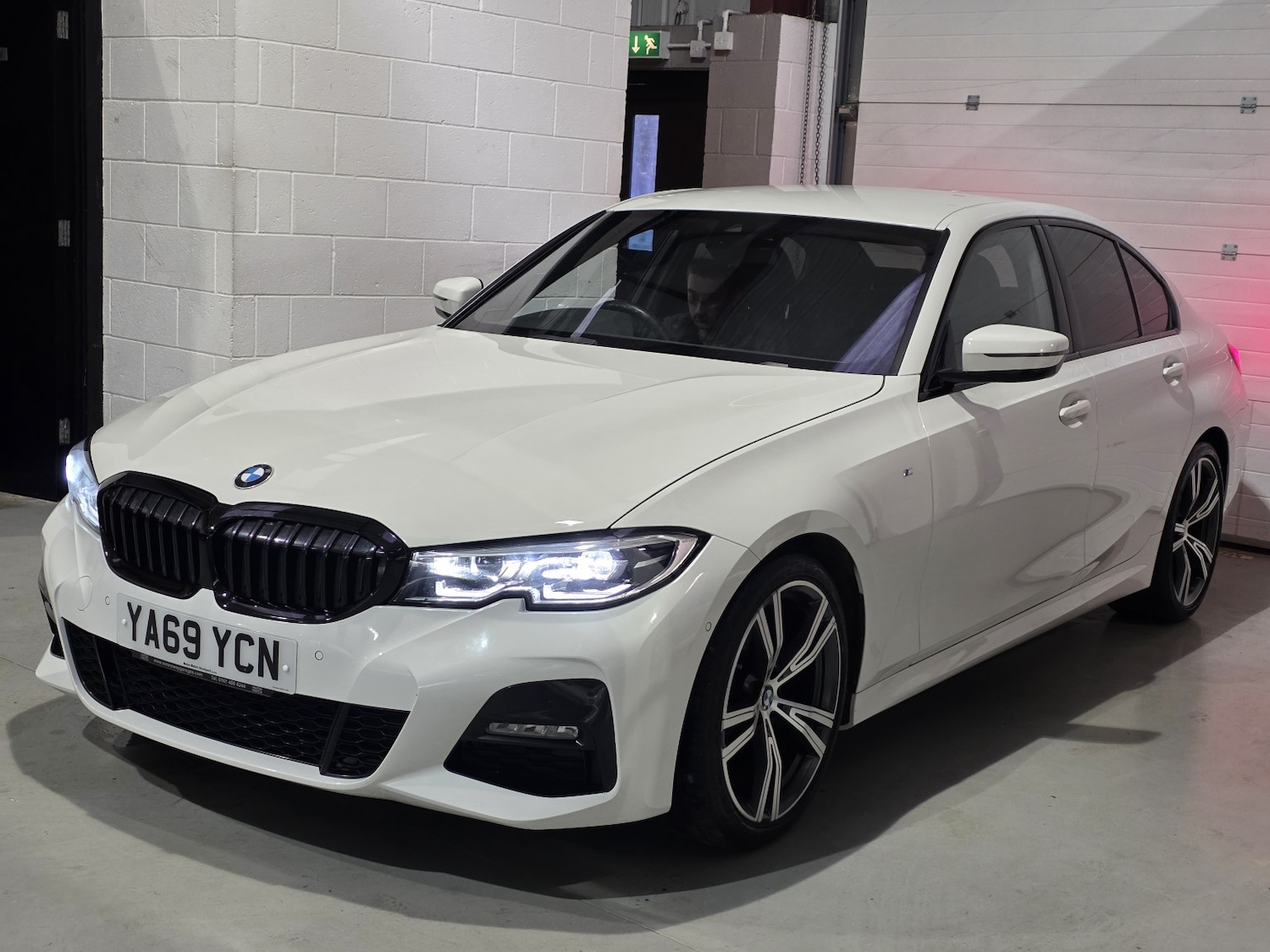 Used BMW 3 Series 2019 for sale - 76817496: Photo 10
