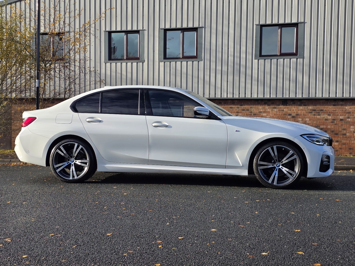 Used BMW 3 Series 2019 for sale - 76817496: Photo 3