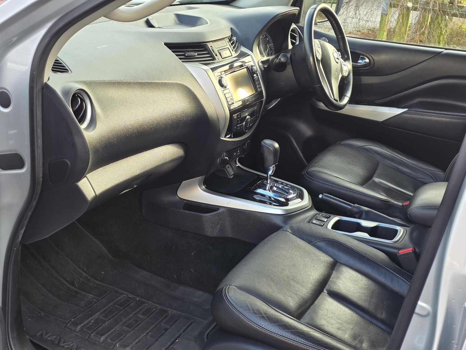 Used Nissan Navara 2018 for sale - 77220541: Photo 16