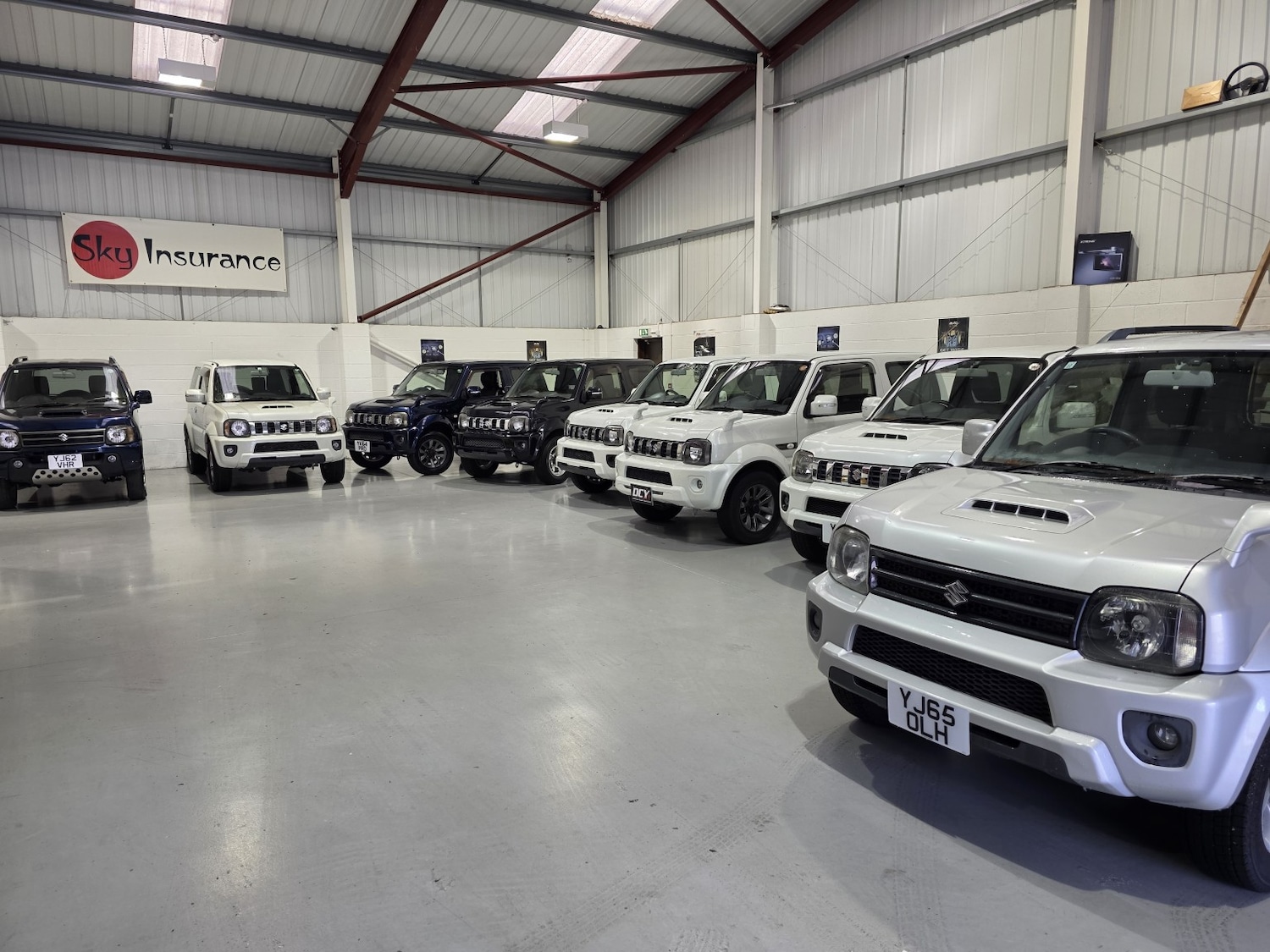 Used Suzuki Jimny 2014 for sale - 76605842: Photo 8