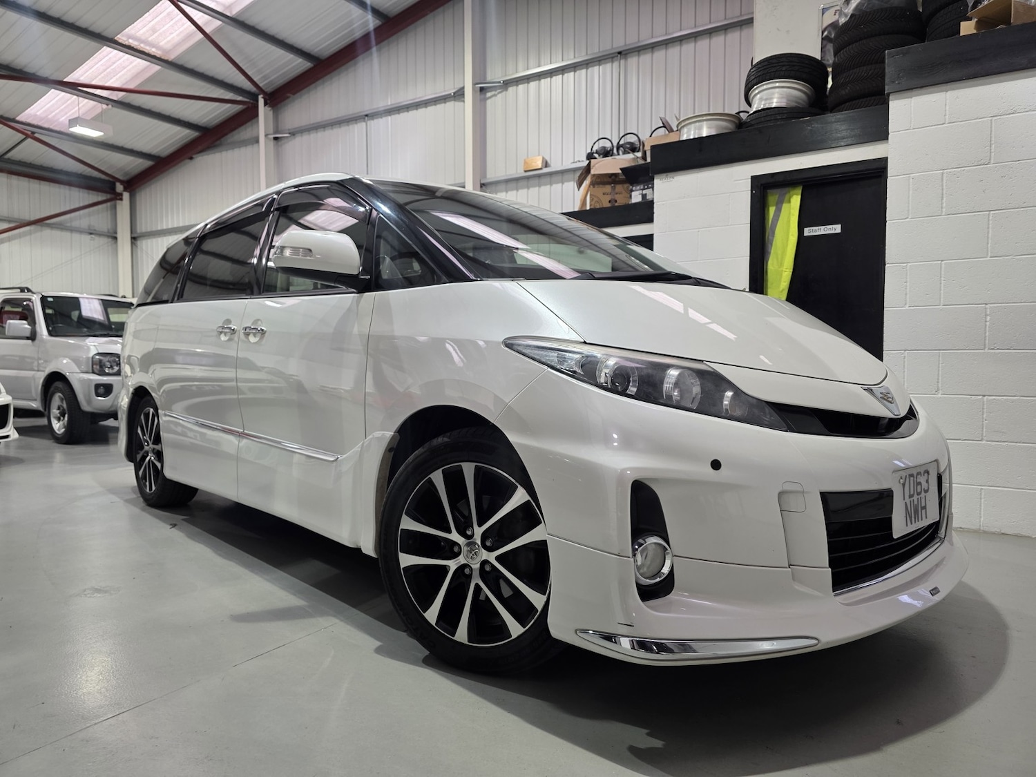 Used Toyota Estima 2022 for sale - 77954026: Photo 1