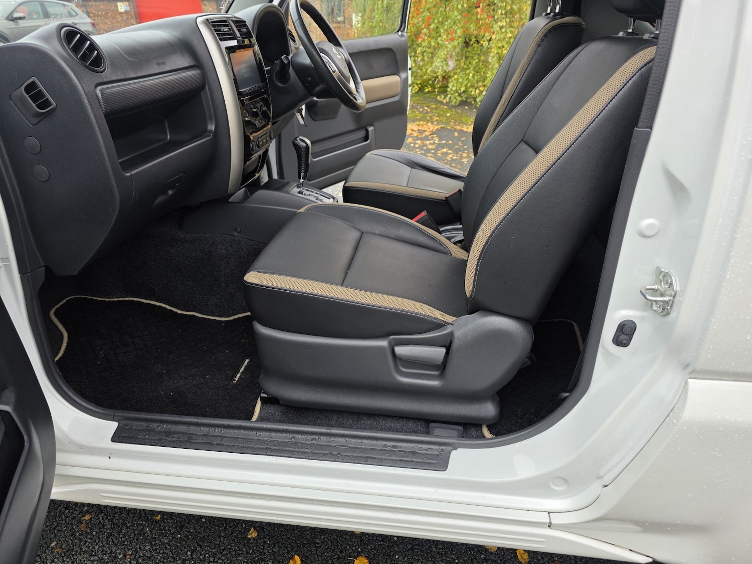 Used Suzuki Jimny for sale - 76559995: Photo 23