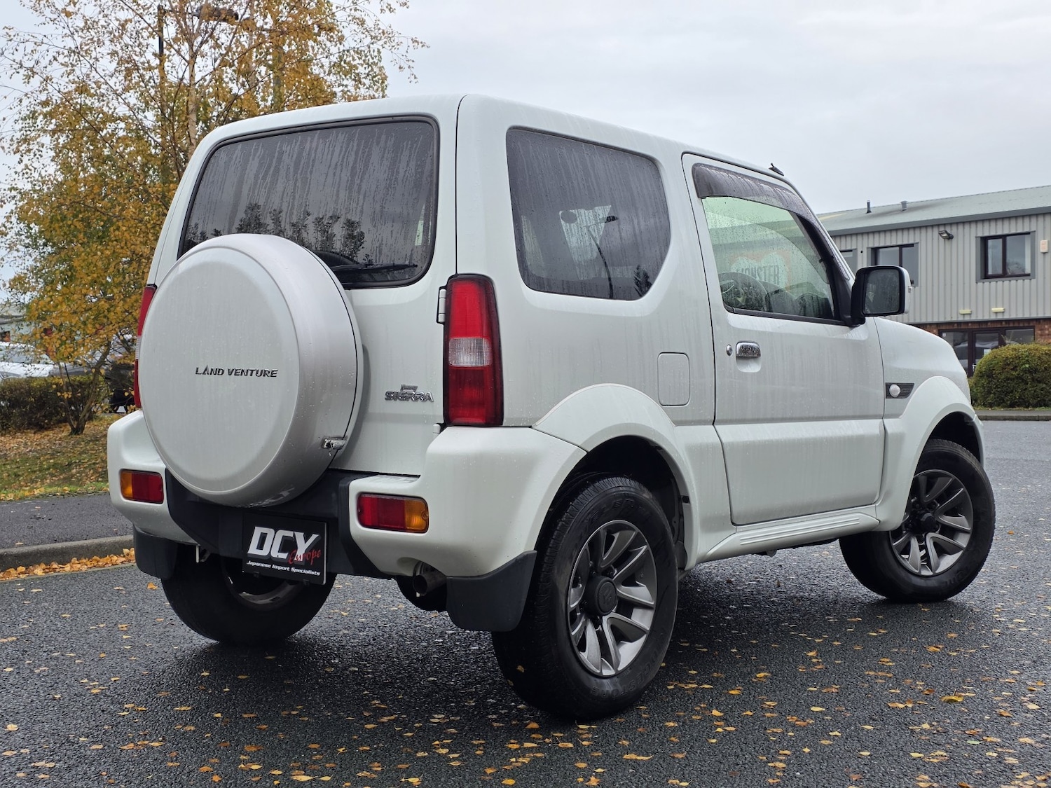 Used Suzuki Jimny for sale - 76559995: Photo 8