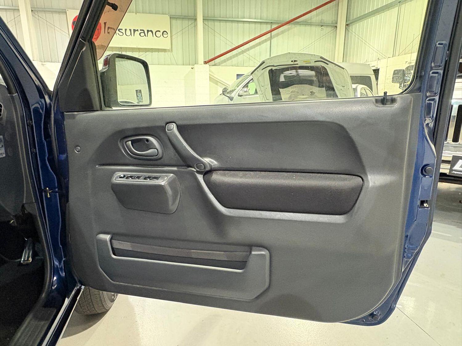 Used Suzuki Jimny 2013 for sale - 76794272: Photo 29