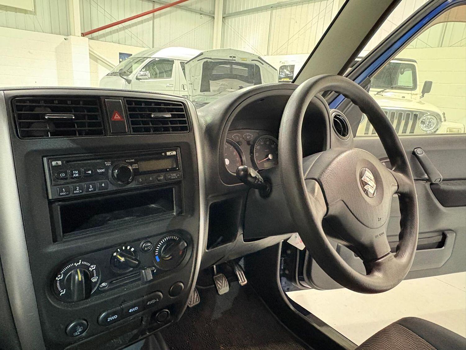 Used Suzuki Jimny 2013 for sale - 76794272: Photo 34