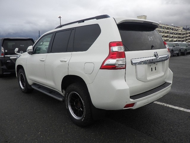 Used Toyota Land Cruiser for sale - 77687670: Photo 4