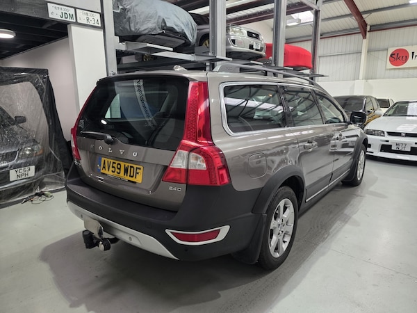 Used Volvo XC70 2009 for sale - 76164480: Photo 4