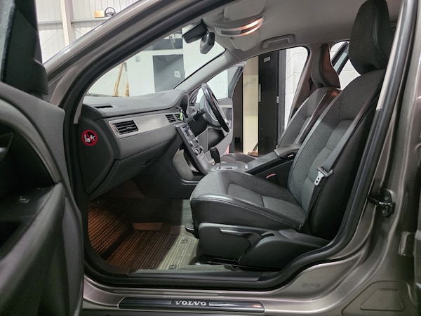 Used Volvo XC70 2009 for sale - 76164480: Photo 7