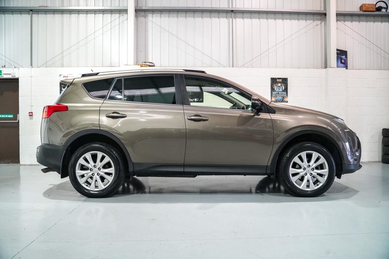 Used Toyota RAV4 2019 for sale - 77595238: Photo 19