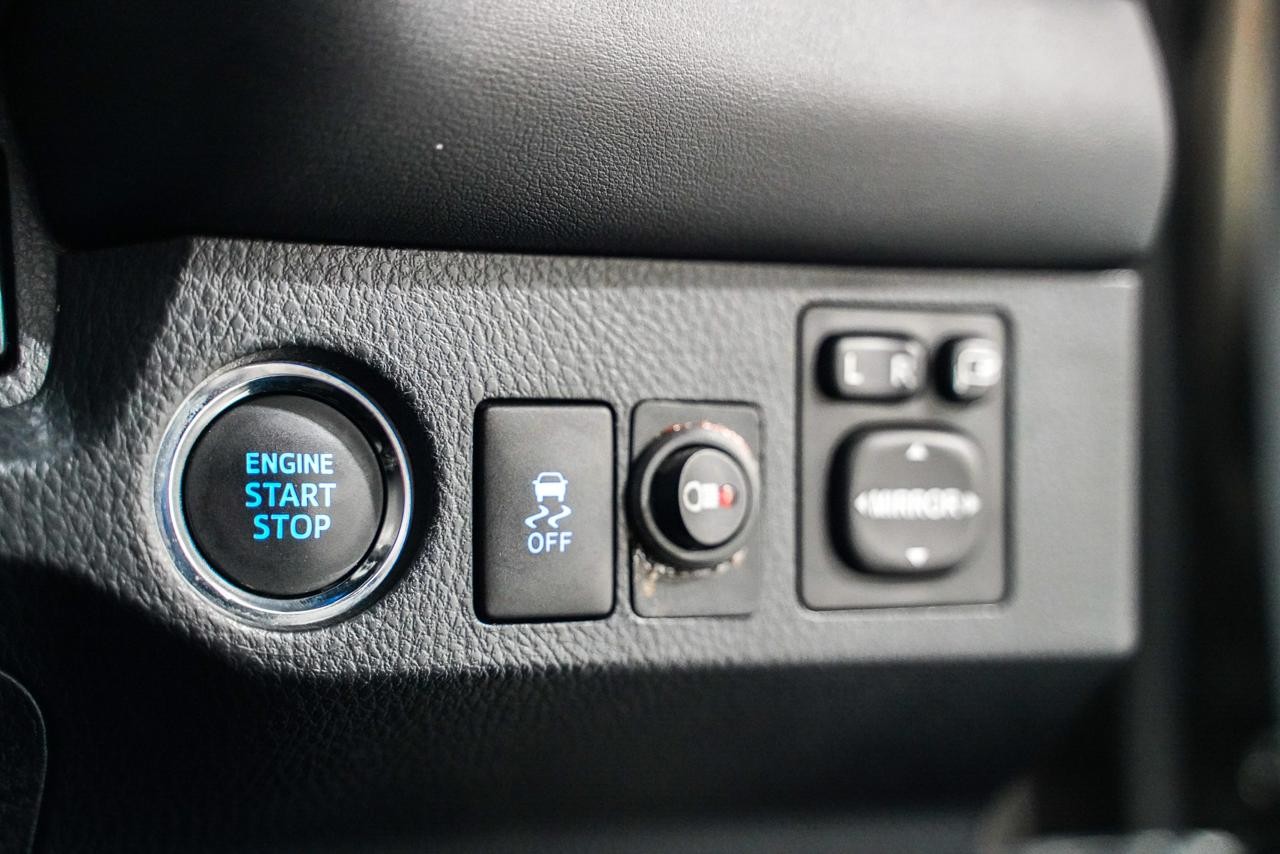 Used Toyota RAV4 2019 for sale - 77595238: Photo 21