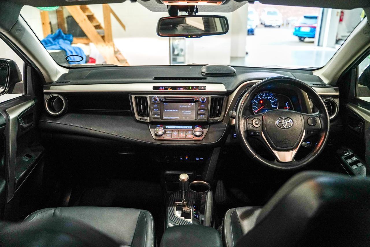 Used Toyota RAV4 2019 for sale - 77595238: Photo 25