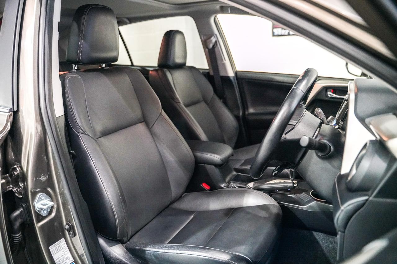 Used Toyota RAV4 2019 for sale - 77595238: Photo 4