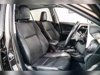 Used Toyota RAV4 2015 for sale - 77595238: Photo