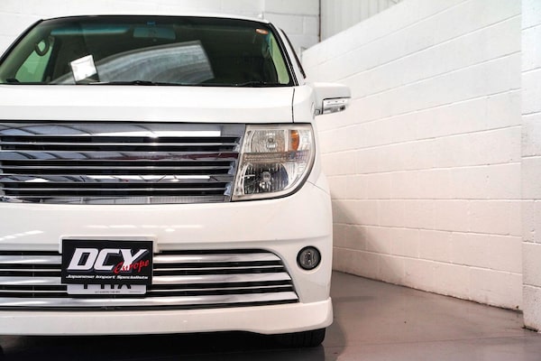 Used Nissan Elgrand 2004 for sale - 74949813: Photo 24