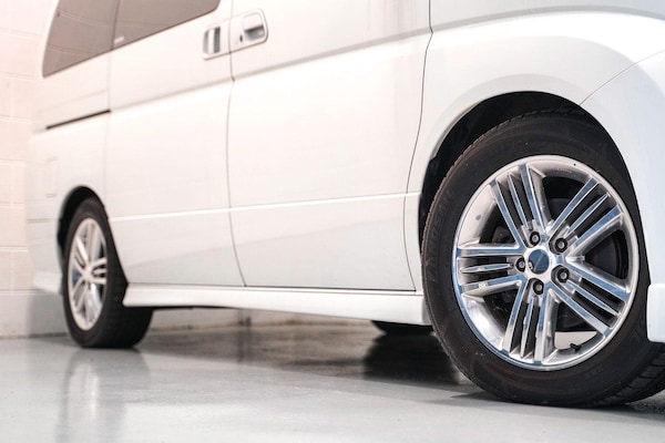 Used Nissan Elgrand 2004 for sale - 74949813: Photo 8