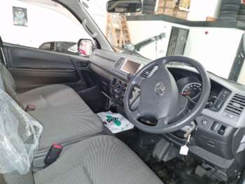 Used Toyota HiAce 2010 for sale - 74949832: Photo