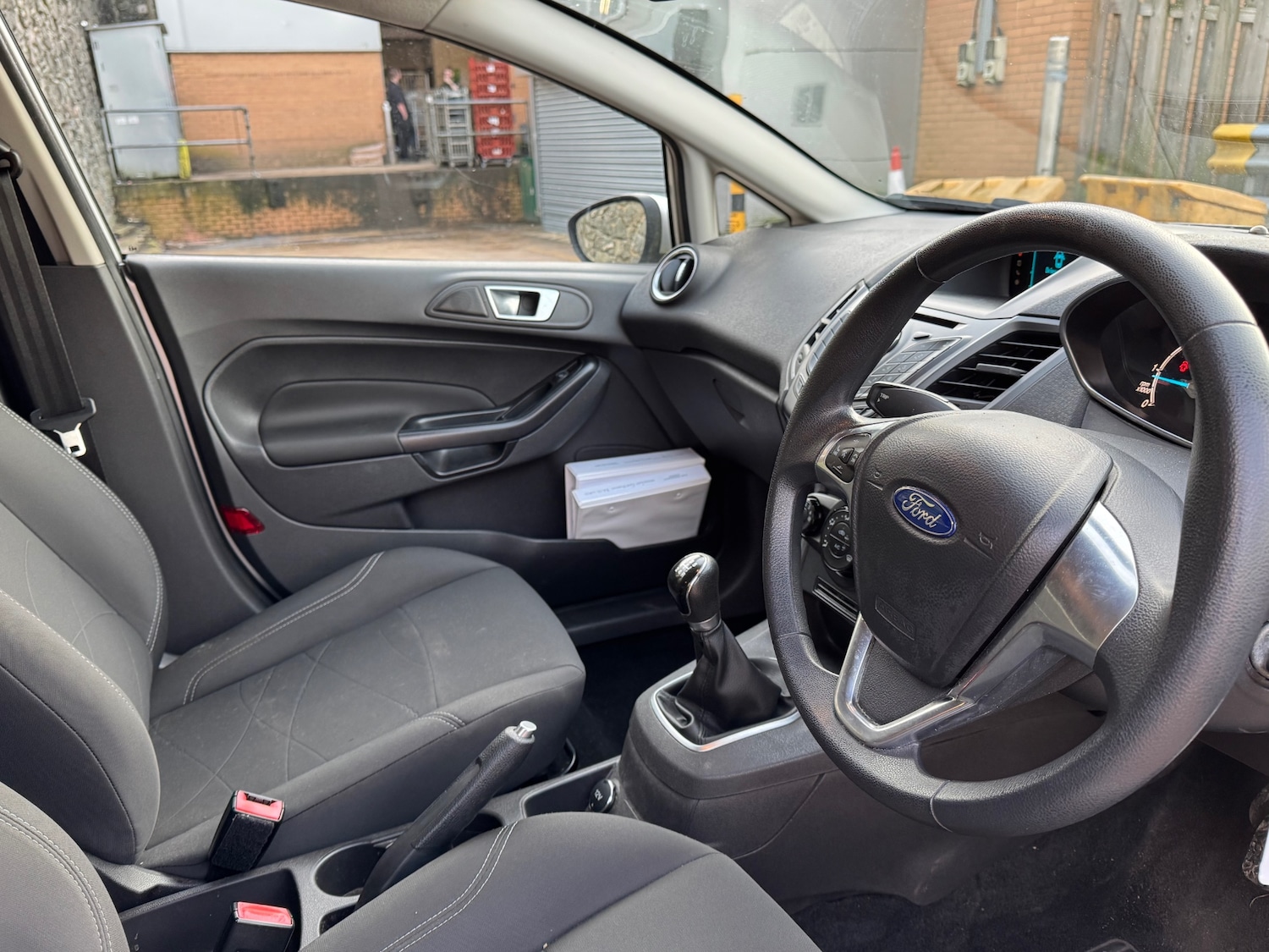 Used Ford Fiesta 2015 for sale - 77198073: Photo 5