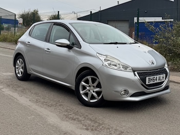 Used Peugeot 208 2014 for sale - 76455052: Photo